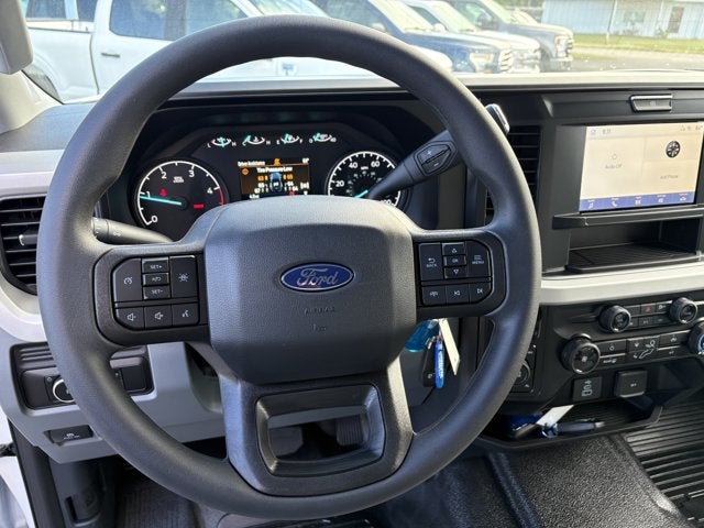 2027 Ford Super Duty F-450 DRW XL