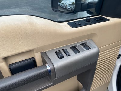 2016 Ford Super Duty F-550 DRW Lariat