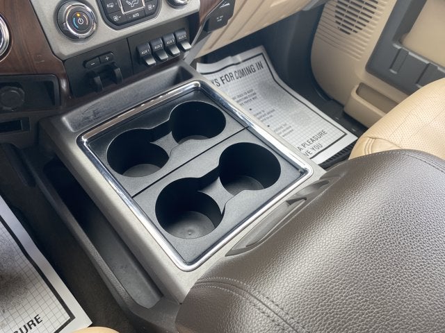 2016 Ford Super Duty F-550 DRW Lariat