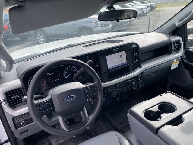 2026 Ford Super Duty F-350 DRW XL