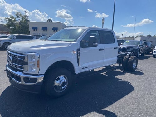 2026 Ford Super Duty F-350 DRW XL