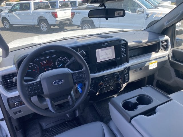 2026 Ford Super Duty F-350 DRW XL