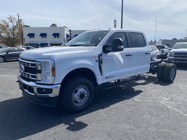 2026 Ford Super Duty F-350 DRW XL