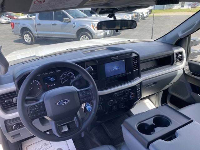 2026 Ford Super Duty F-350 DRW XL