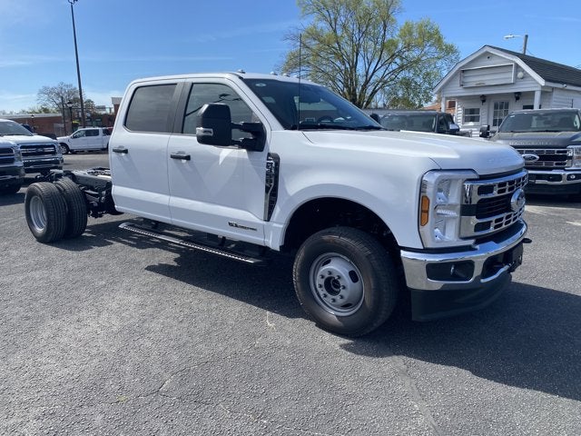 2026 Ford Super Duty F-350 DRW XL
