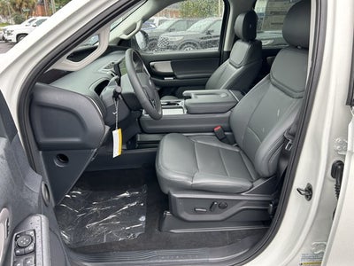 2027 Ford Expedition Active