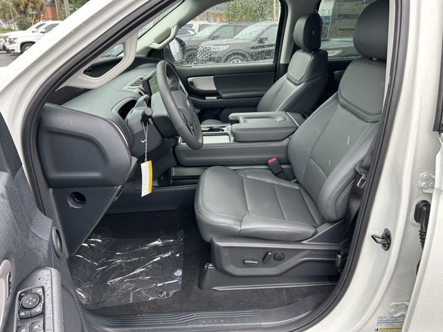 2027 Ford Expedition Active