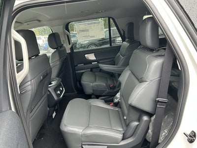 2027 Ford Expedition Active