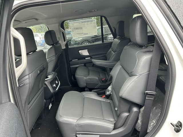 2027 Ford Expedition Active