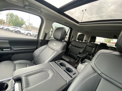 2026 Ford Expedition Platinum