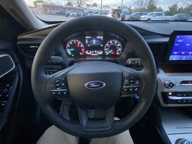 2021 Ford Explorer Base