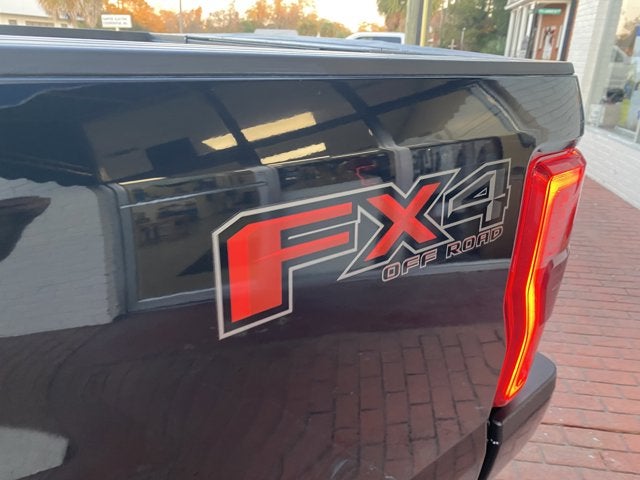 2019 Ford Super Duty F-250 SRW LIMITED.