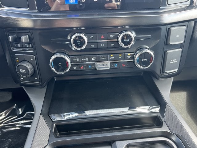 2027 Ford Super Duty F-250 SRW LARIAT