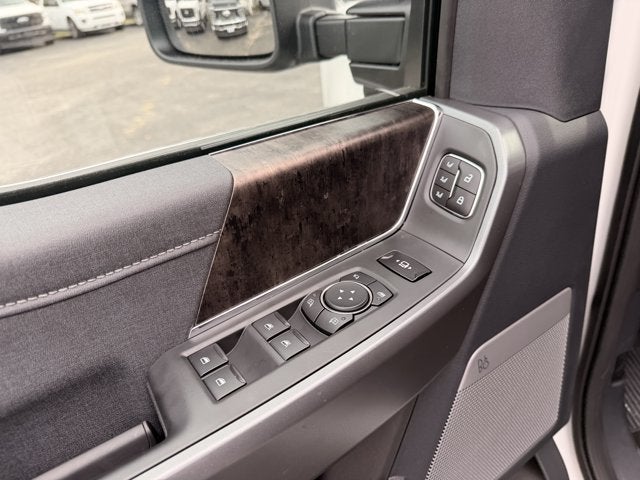 2027 Ford Super Duty F-250 SRW LARIAT