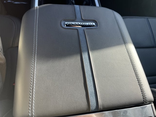 2026 Ford Super Duty F-350 SRW Platinum