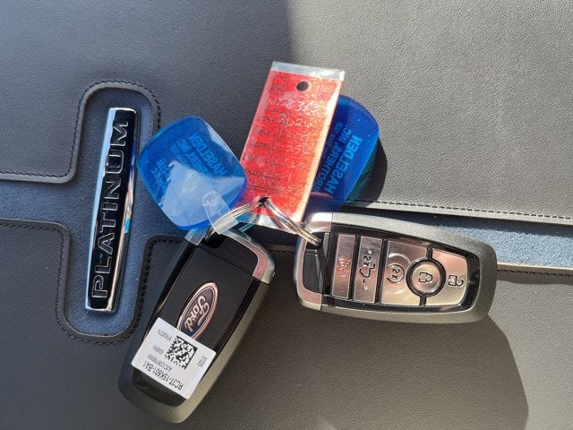 2026 Ford Super Duty F-350 SRW Platinum