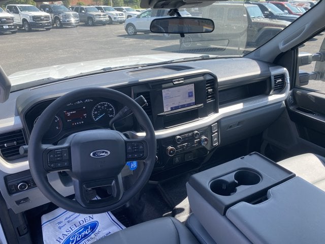 2026 Ford Super Duty F-350 SRW XL