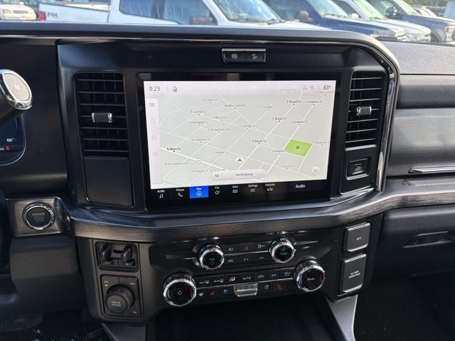 2027 Ford Super Duty F-350 DRW LARIAT