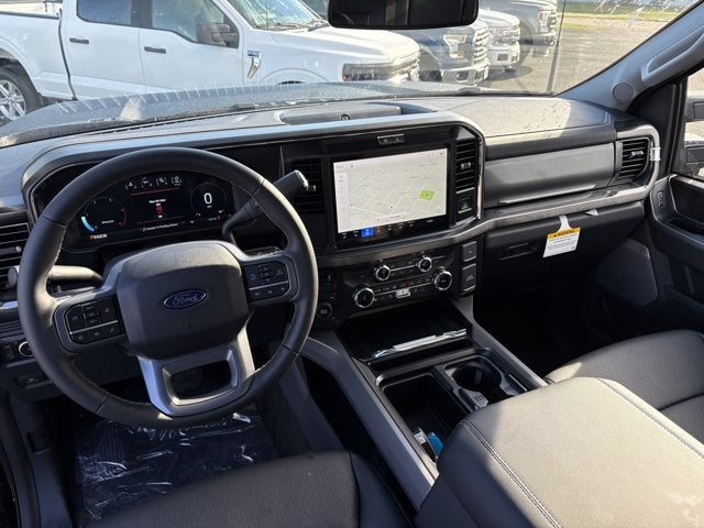 2027 Ford Super Duty F-350 DRW LARIAT