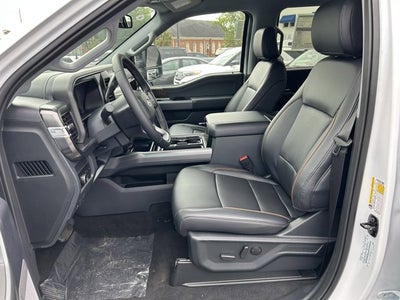 2026 Ford Super Duty F-350 DRW LARIAT