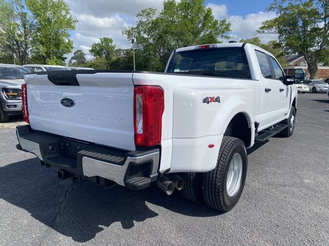 2026 Ford Super Duty F-350 DRW XL