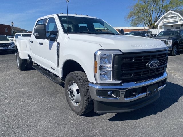 2026 Ford Super Duty F-350 DRW XL