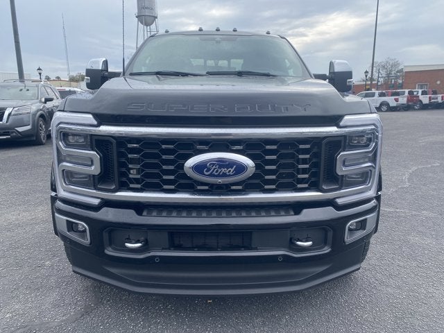 2024 Ford Super Duty F-450 DRW Platinum
