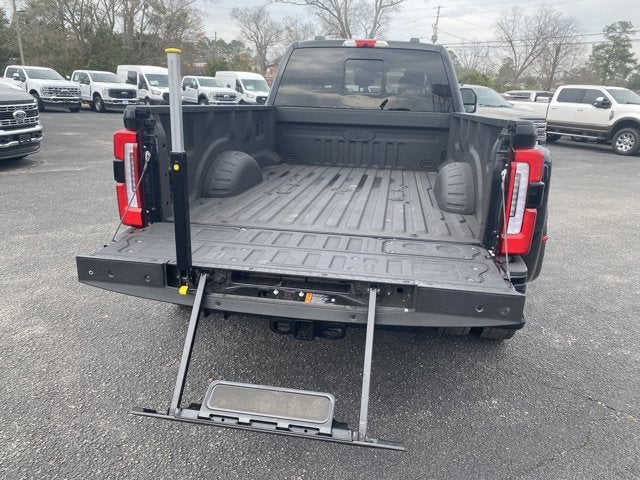 2024 Ford Super Duty F-450 DRW Platinum