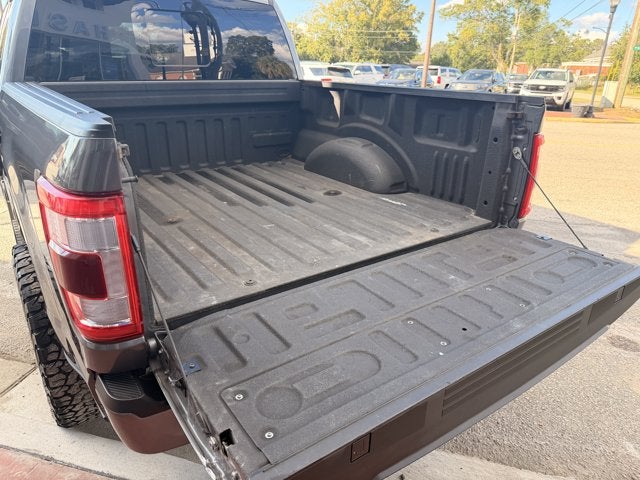 2023 Ford F-150 LARIAT.