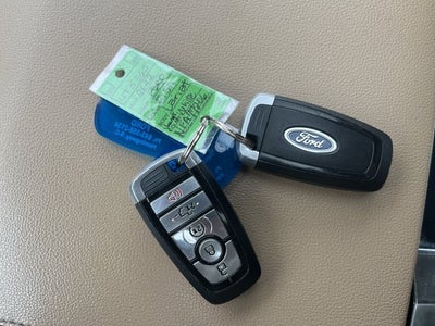 2022 Ford F-150 LARIAT.