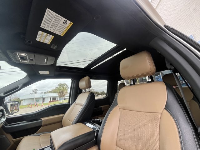 2022 Ford F-150 LARIAT.