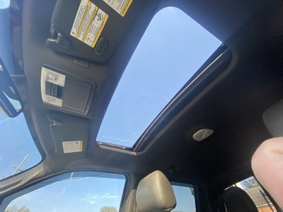 2013 Ford F-150 PLATINUM.