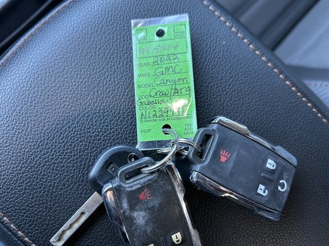 2022 GMC Canyon 4WD AT4 w/Cloth