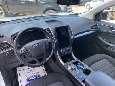 2022 Ford Edge SE