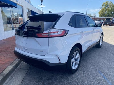 2022 Ford Edge SE