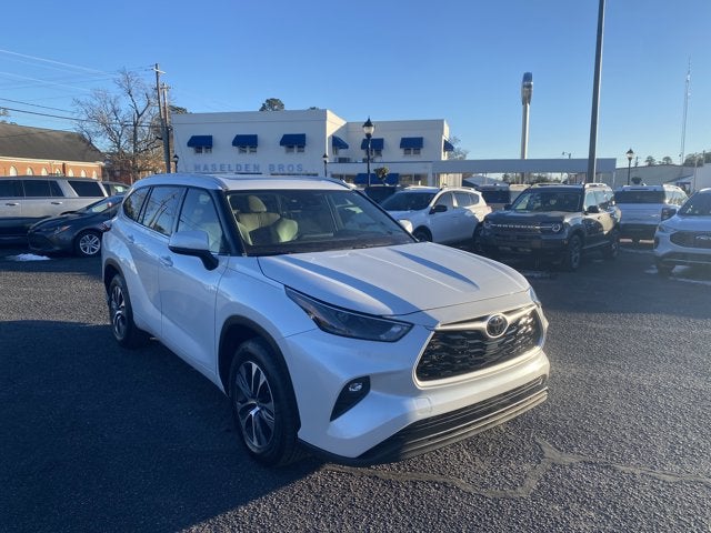 2022 Toyota Highlander XLE