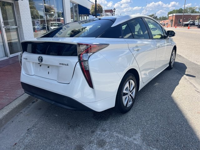 2018 Toyota Prius HYBRID.
