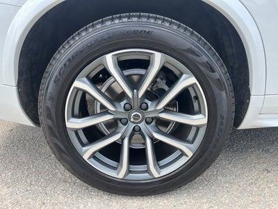 2019 Volvo XC90 Momentum