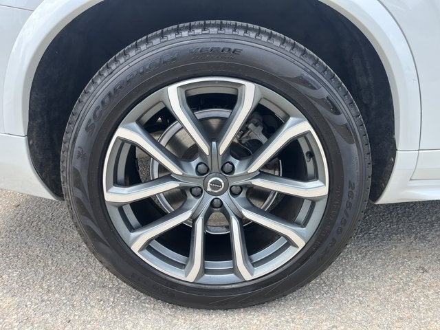 2019 Volvo XC90 Momentum
